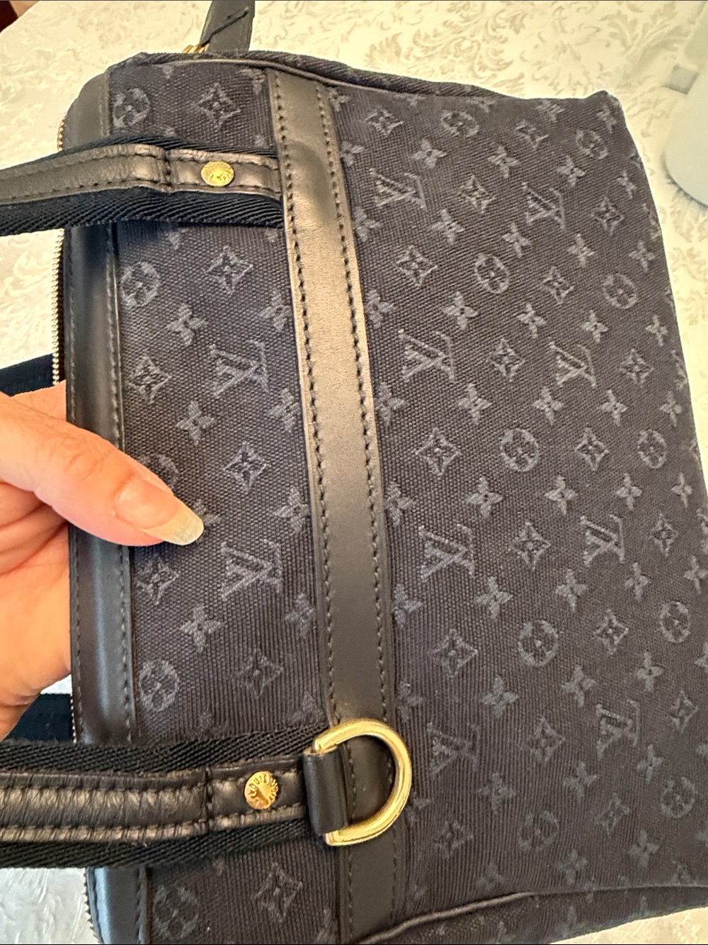 Louis Vuitton Josephine Mini Lin Sachel - Picture 10 of 15